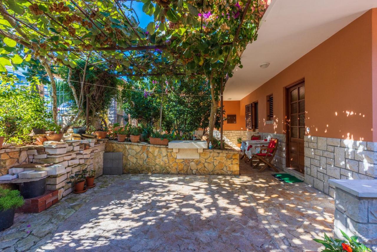 Apartments Villa Mavero Баньоле Екстер'єр фото