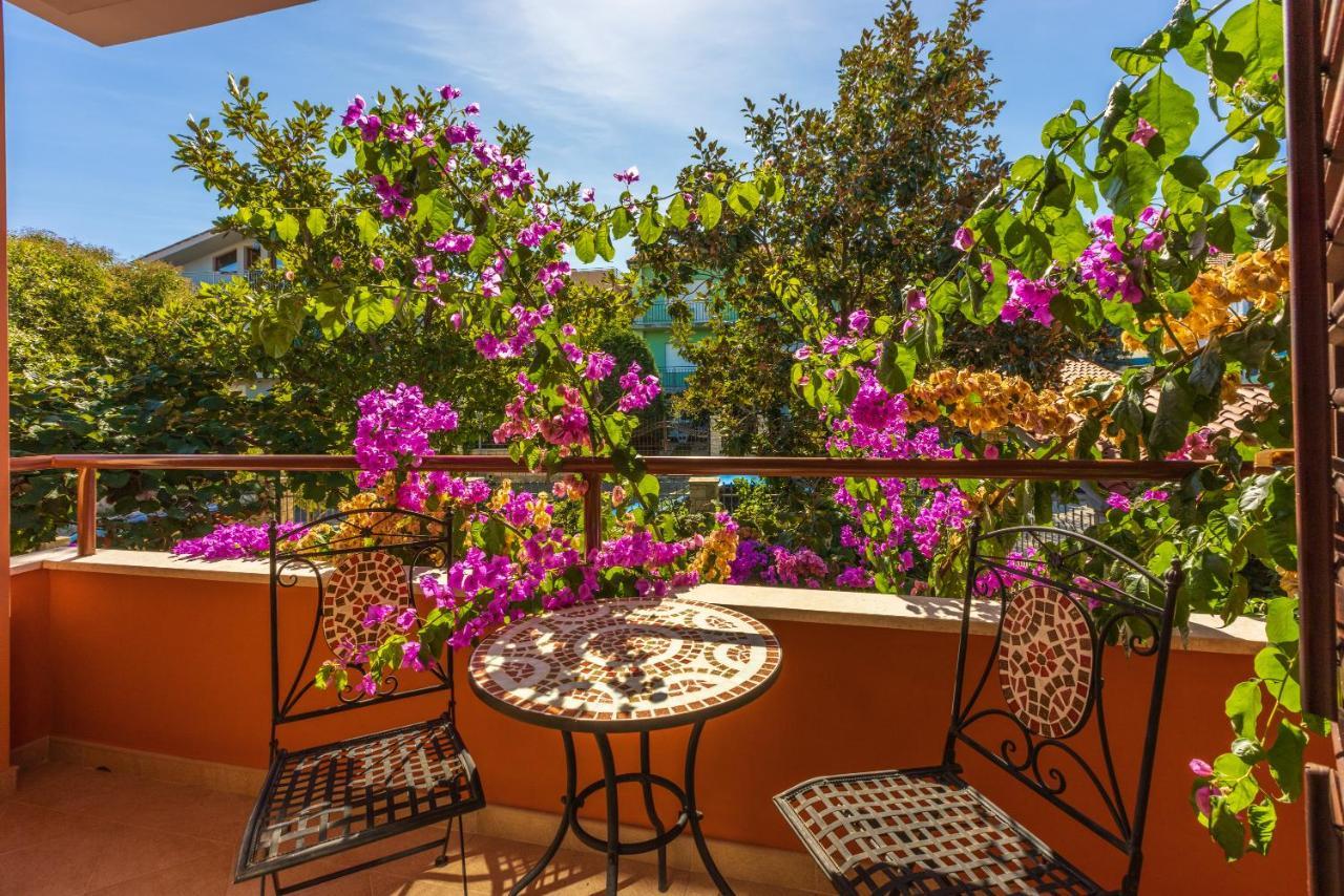 Apartments Villa Mavero Баньоле Екстер'єр фото