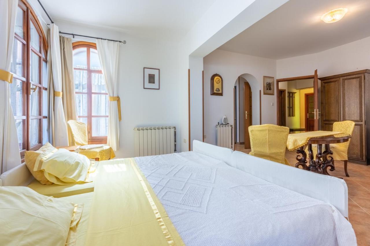 Apartments Villa Mavero Баньоле Екстер'єр фото