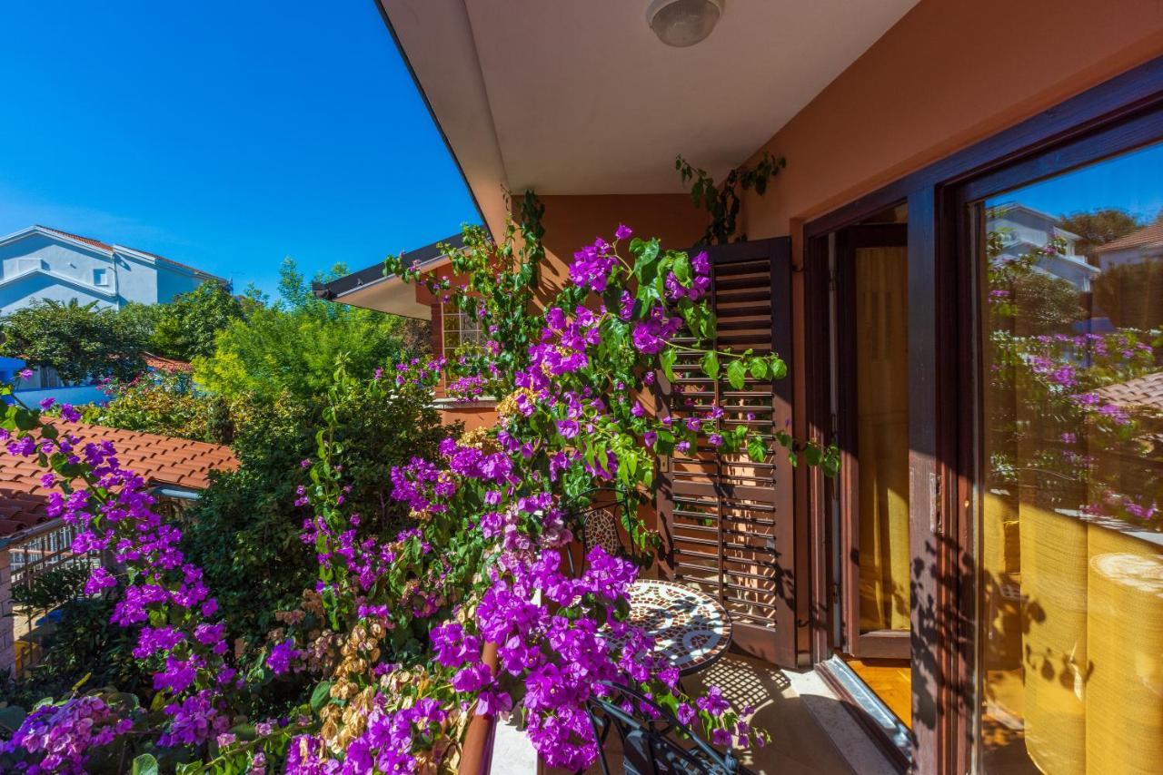 Apartments Villa Mavero Баньоле Екстер'єр фото