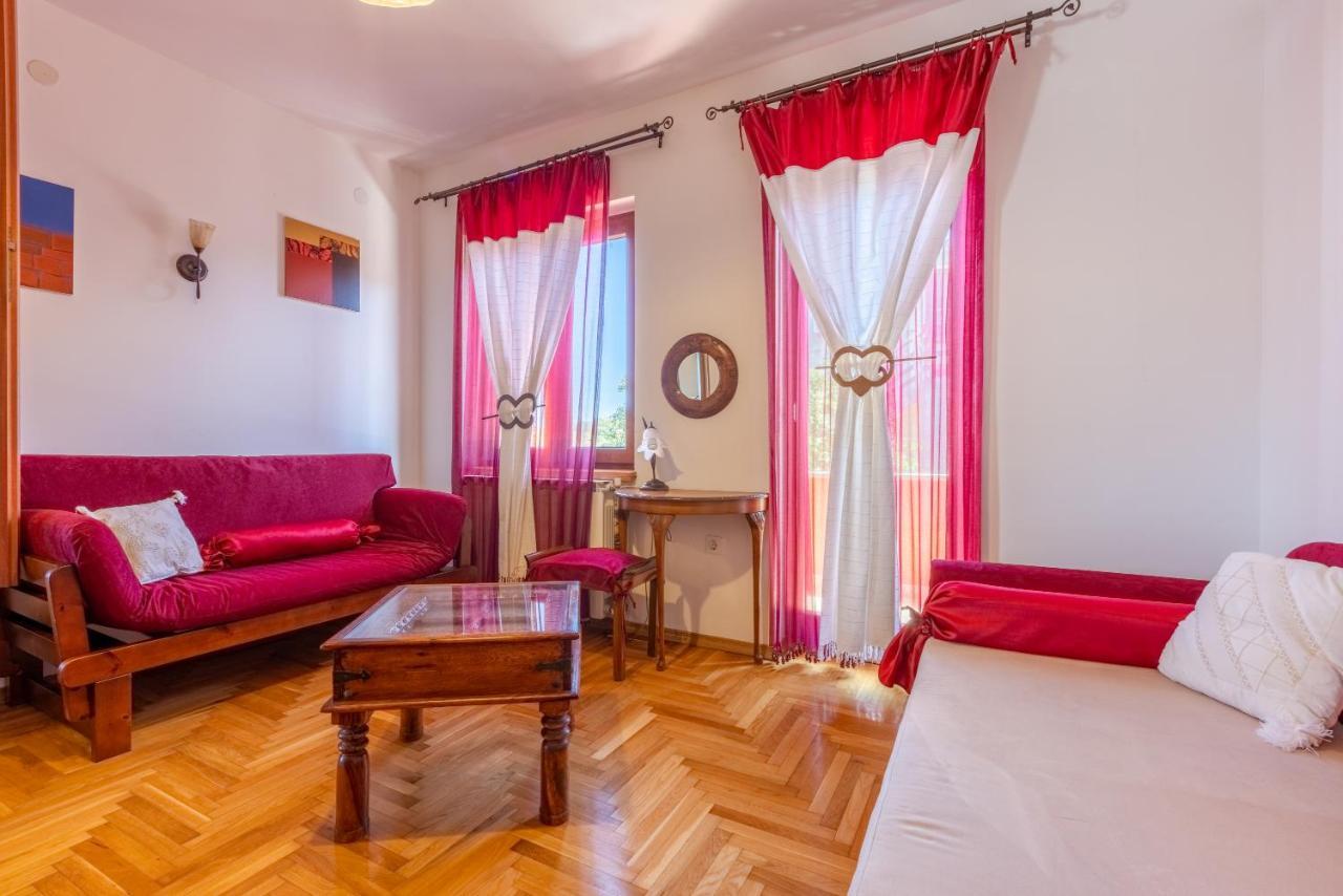 Apartments Villa Mavero Баньоле Екстер'єр фото