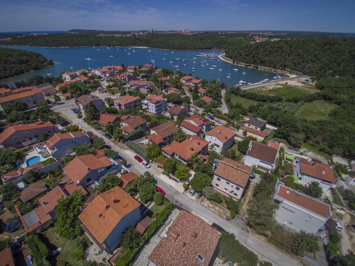 Apartments Villa Mavero Баньоле Екстер'єр фото
