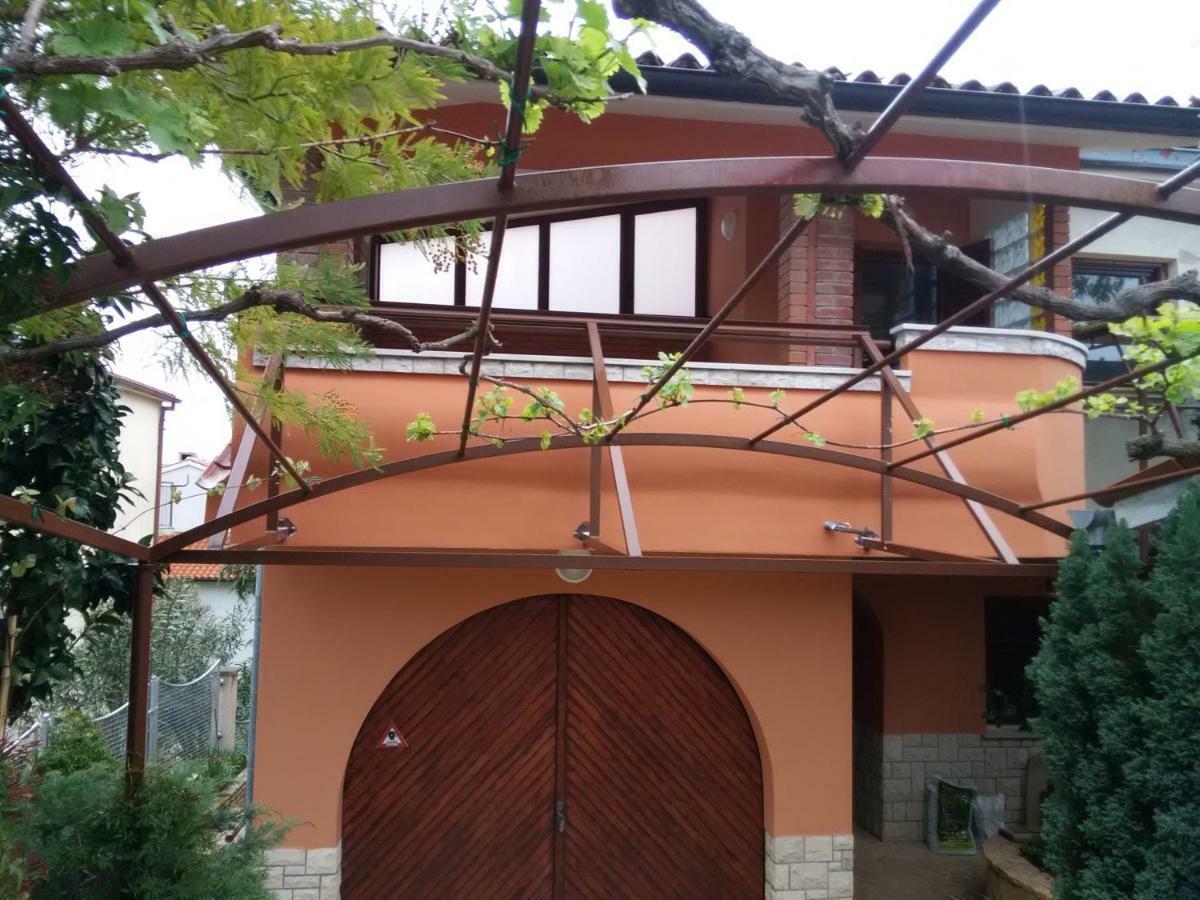 Apartments Villa Mavero Баньоле Екстер'єр фото