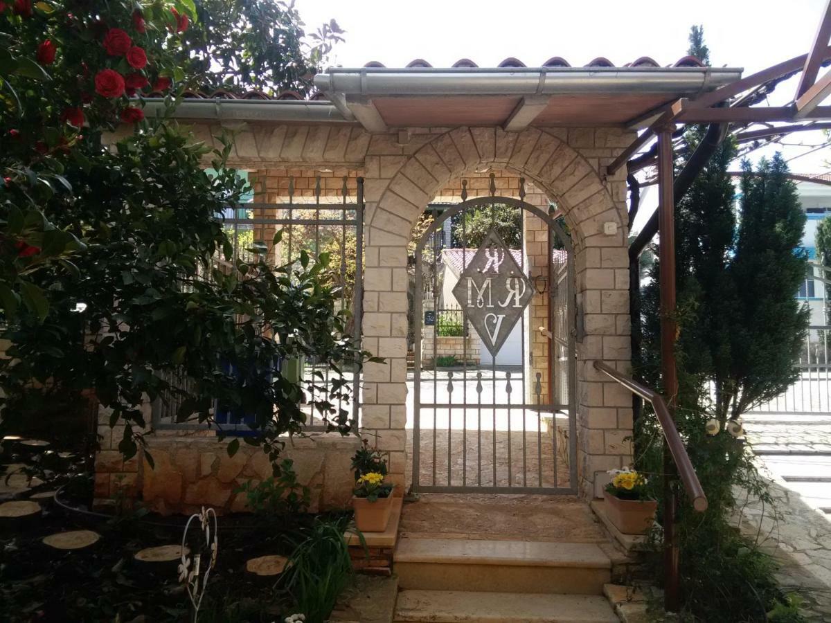 Apartments Villa Mavero Баньоле Екстер'єр фото