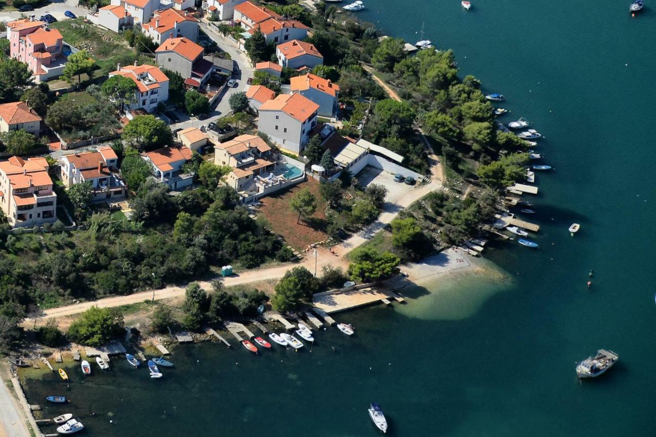 Apartments Villa Mavero Баньоле Екстер'єр фото